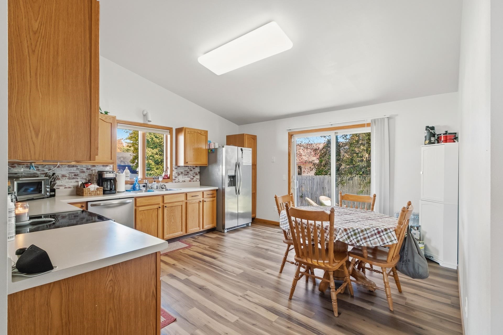 142 Roloff Court Reedsburg, WI 53959 - Photo 6 of 42