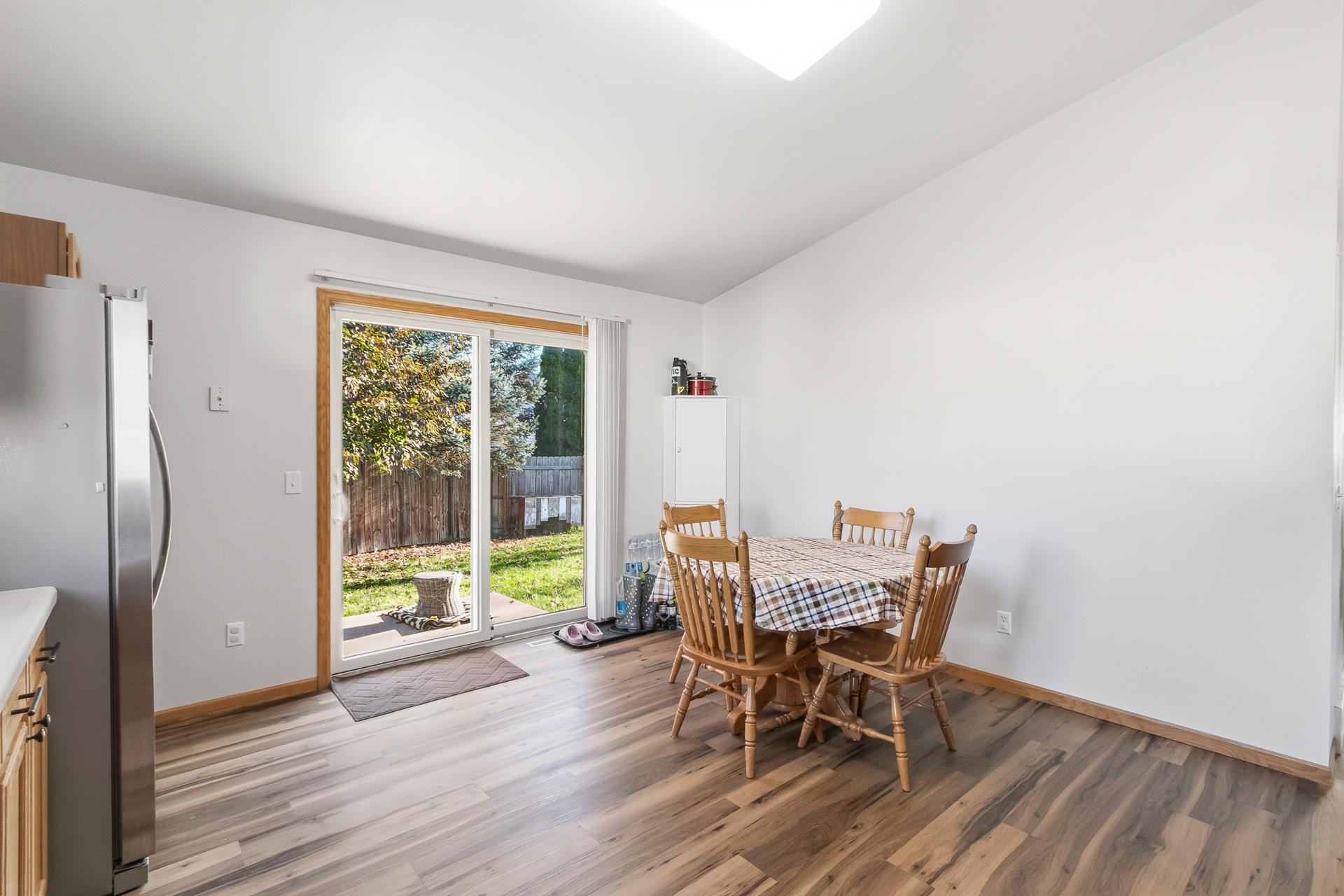 142 Roloff Court Reedsburg, WI 53959 - Photo 8 of 42