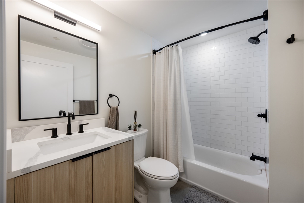 101 Condor Street, Unit 301A Boston, MA 02128 - Photo 13 of 21
