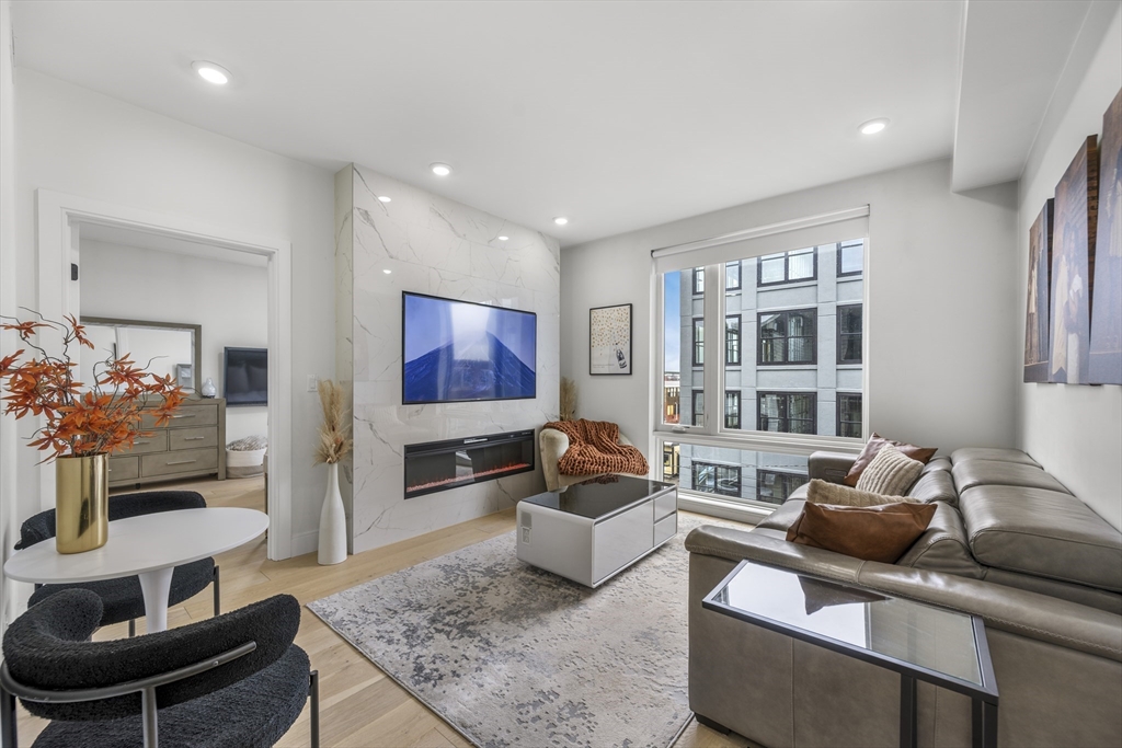 101 Condor Street, Unit 301A Boston, MA 02128 - Photo 4 of 21