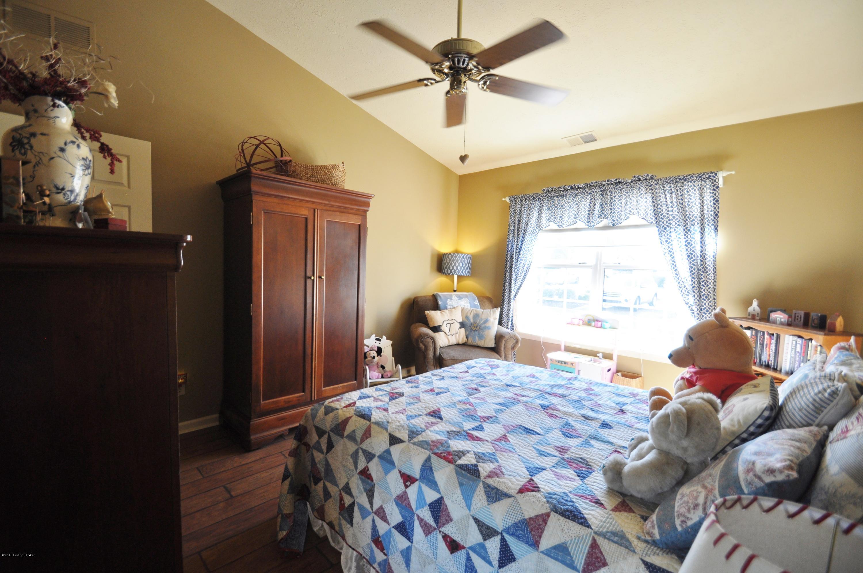 2511 Hampton Ridge Boulevard Louisville, KY 40220 - Photo 24 of 44 DSC_0284