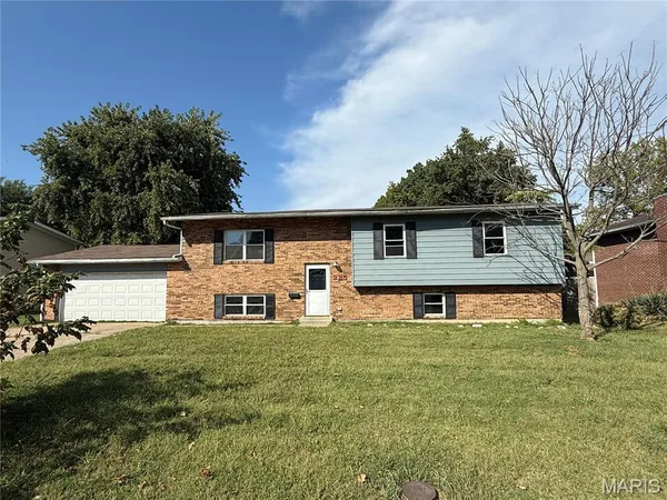 $99,900 | 225 West 2nd Street, Cahokia, IL 62206