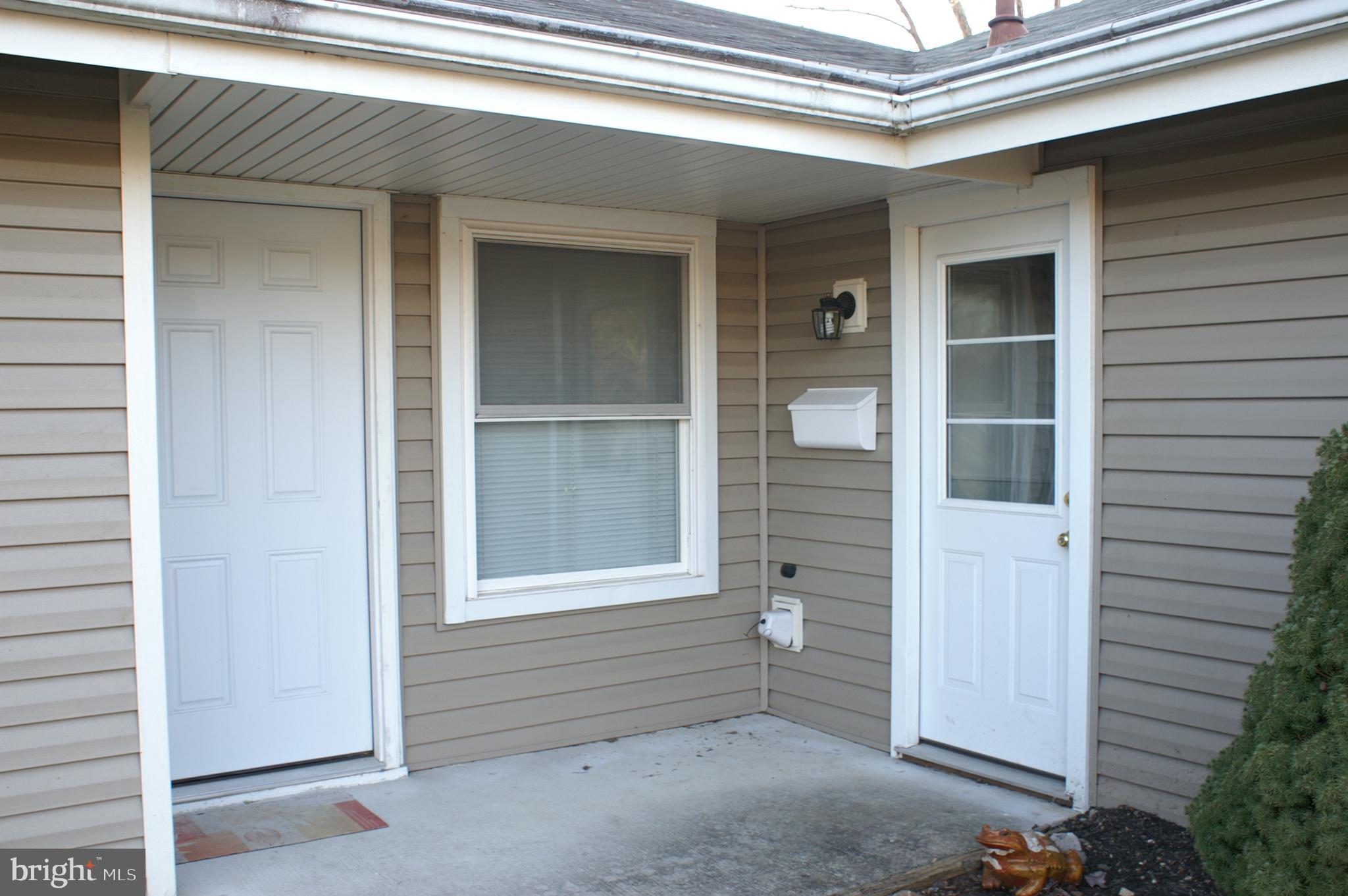 14918 Hydrus Road Silver Spring, MD 20906 - Photo 3 of 28 Gallery Image 3