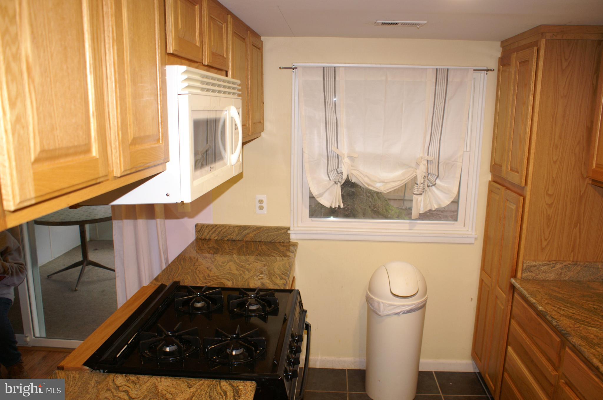 14918 Hydrus Road Silver Spring, MD 20906 - Photo 6 of 28 Gallery Image 6