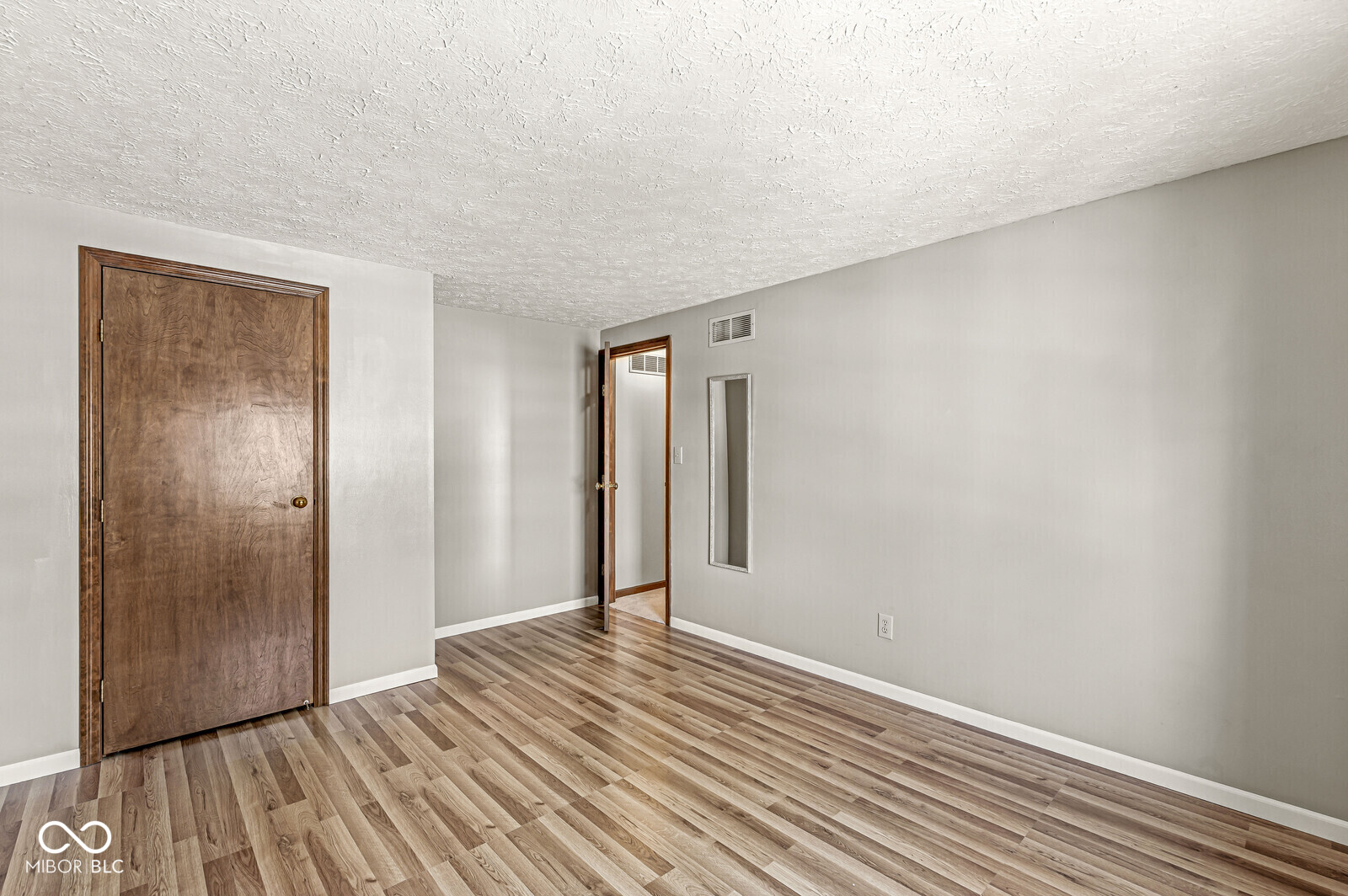 14815 Wheatfield Lane Carmel, IN 46032 - Photo 29 of 43