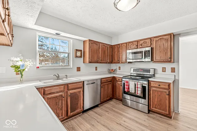 $397,500 | 14815 Wheatfield Lane, Carmel, IN 46032