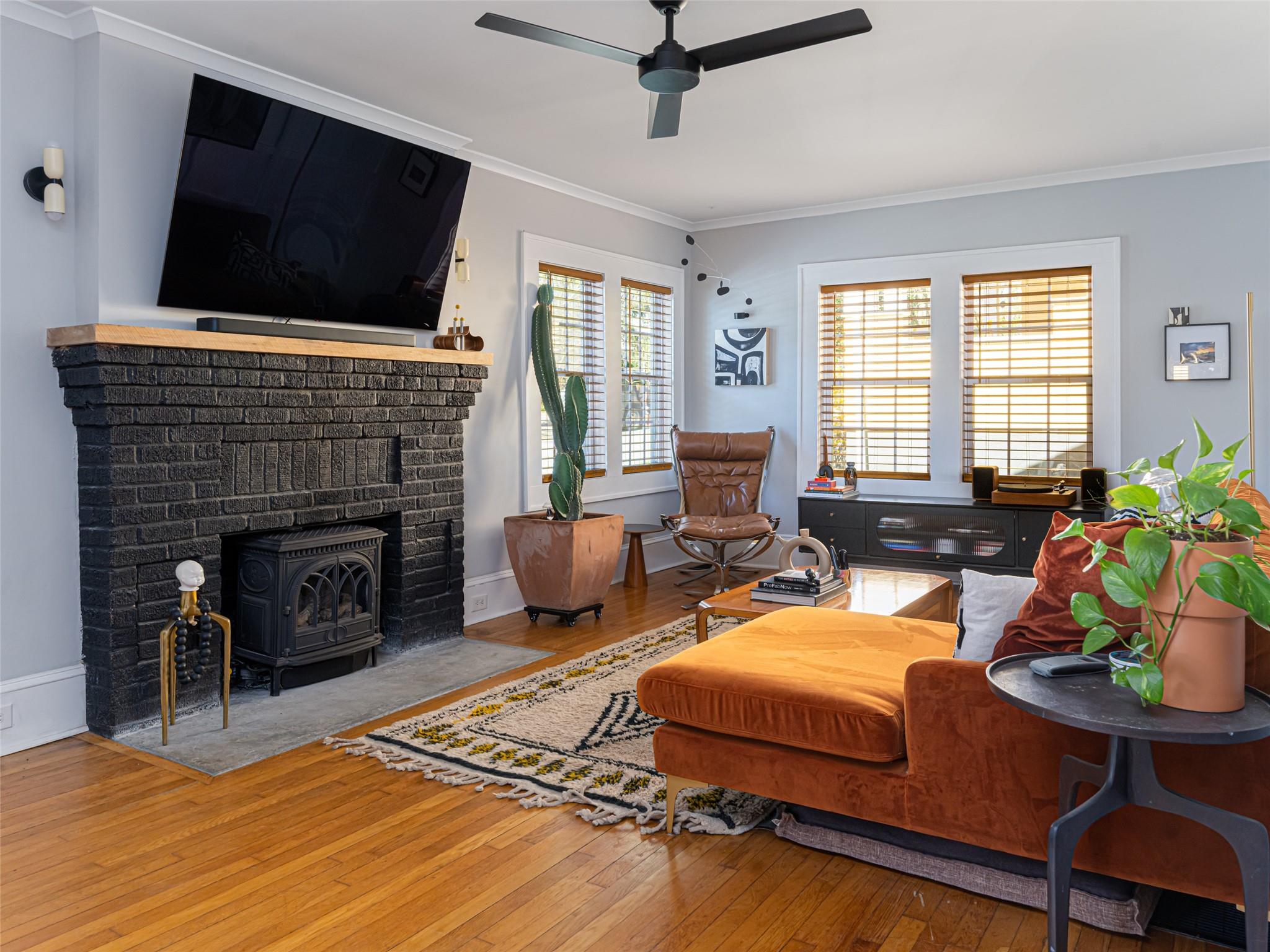 8 Ramoth Road Asheville, NC 28804 - Photo 5 of 36 Gallery Image 5