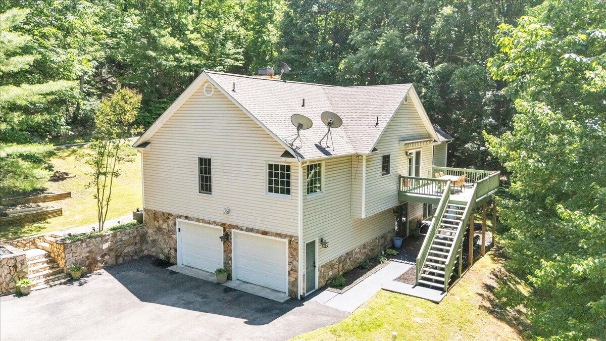 375 Silver Shadow Road Hardy, VA 24101 - Photo 37 of 47 66-DJI_20260604142224_0024_D