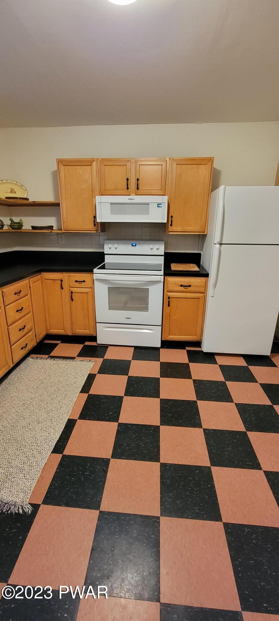128 Mill Road Hawley, PA 18428 - Photo 8 of 10 20230607_183917