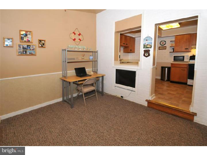 768 Brooke Road Glenside, PA 19038 - Photo 11 of 22 Family Room