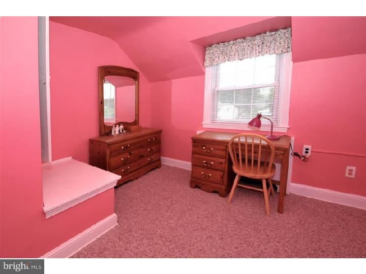 768 Brooke Road Glenside, PA 19038 - Photo 14 of 22 Bedroom 2