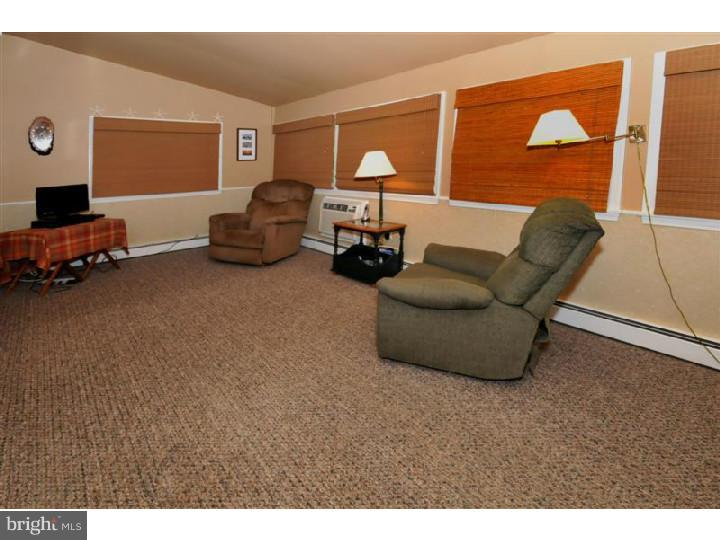 768 Brooke Road Glenside, PA 19038 - Photo 9 of 22 Family Room