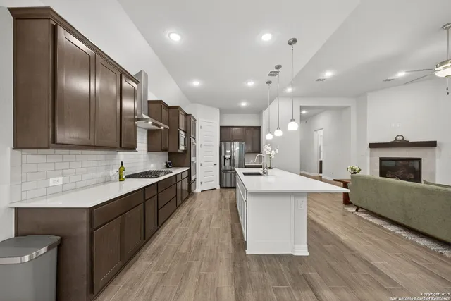 $540,000 | 123 Low Mdw Drive, Universal City, TX 78148