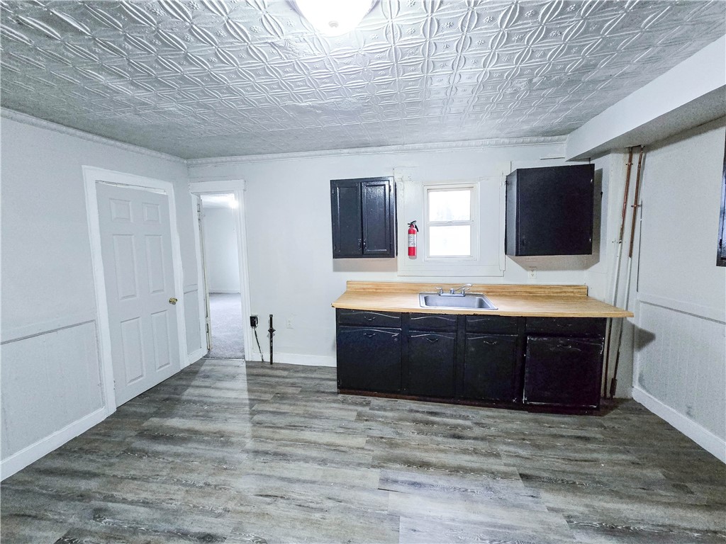 41 Woodward Street Rochester, NY 14605 - Photo 4 of 12