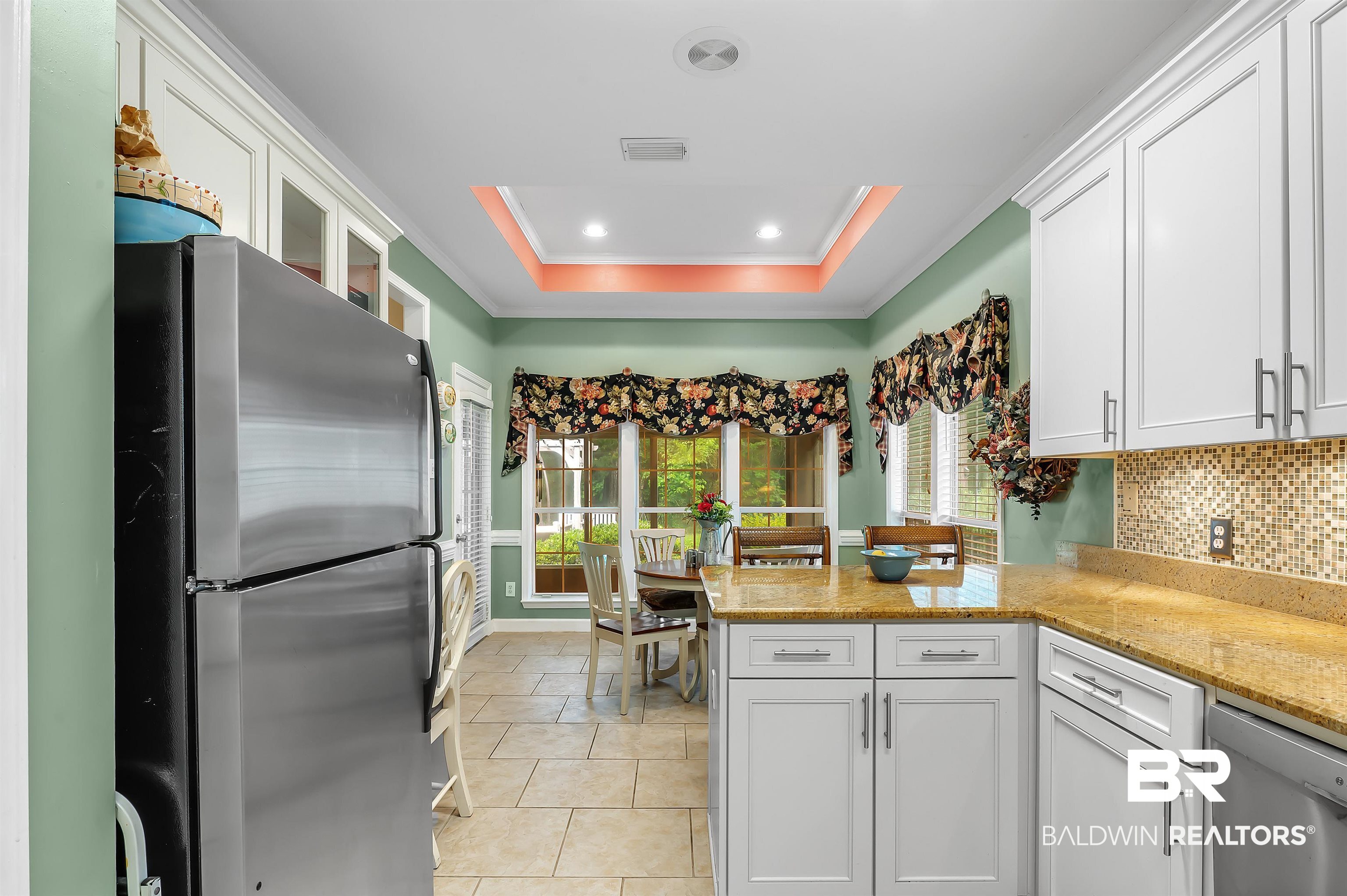 8963 North Court Daphne, AL 36527 - Photo 12 of 29 Kitchen