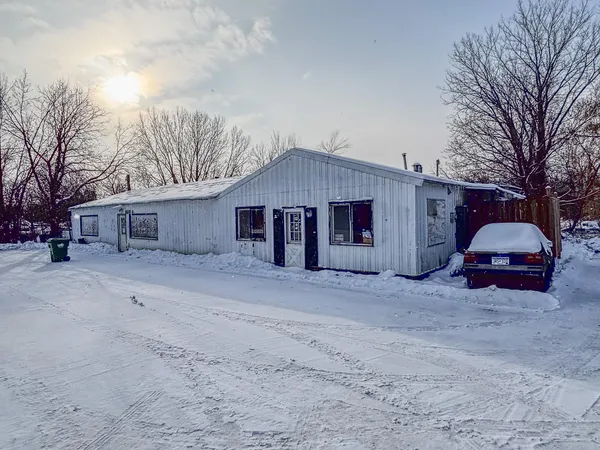 $750,000 | 1351 County Road 83, Maple Plain, MN 55359