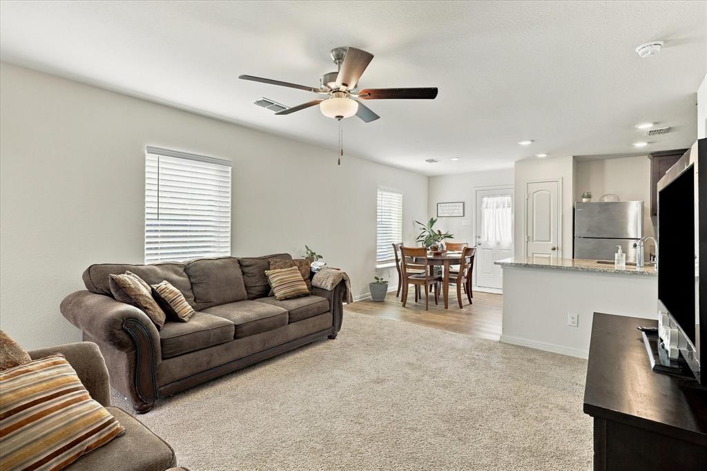 14017 Golden Valley Road Ponder, TX 76259 - Photo 9 of 40 Gallery Image 9