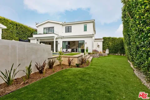 $3,349,000 | 8227 Stewart Avenue, Los Angeles, CA 90045