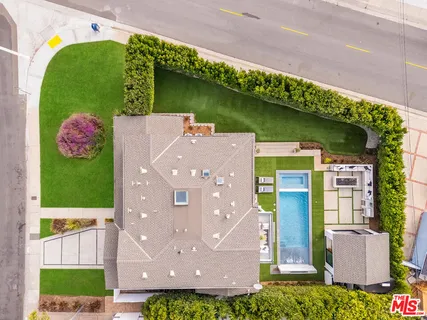 $3,349,000 | 8227 Stewart Avenue, Los Angeles, CA 90045