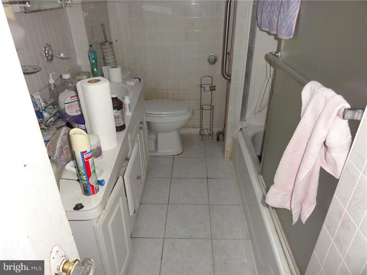 6239 Addison Street Philadelphia, PA 19143 - Photo 5 of 9 Bathroom