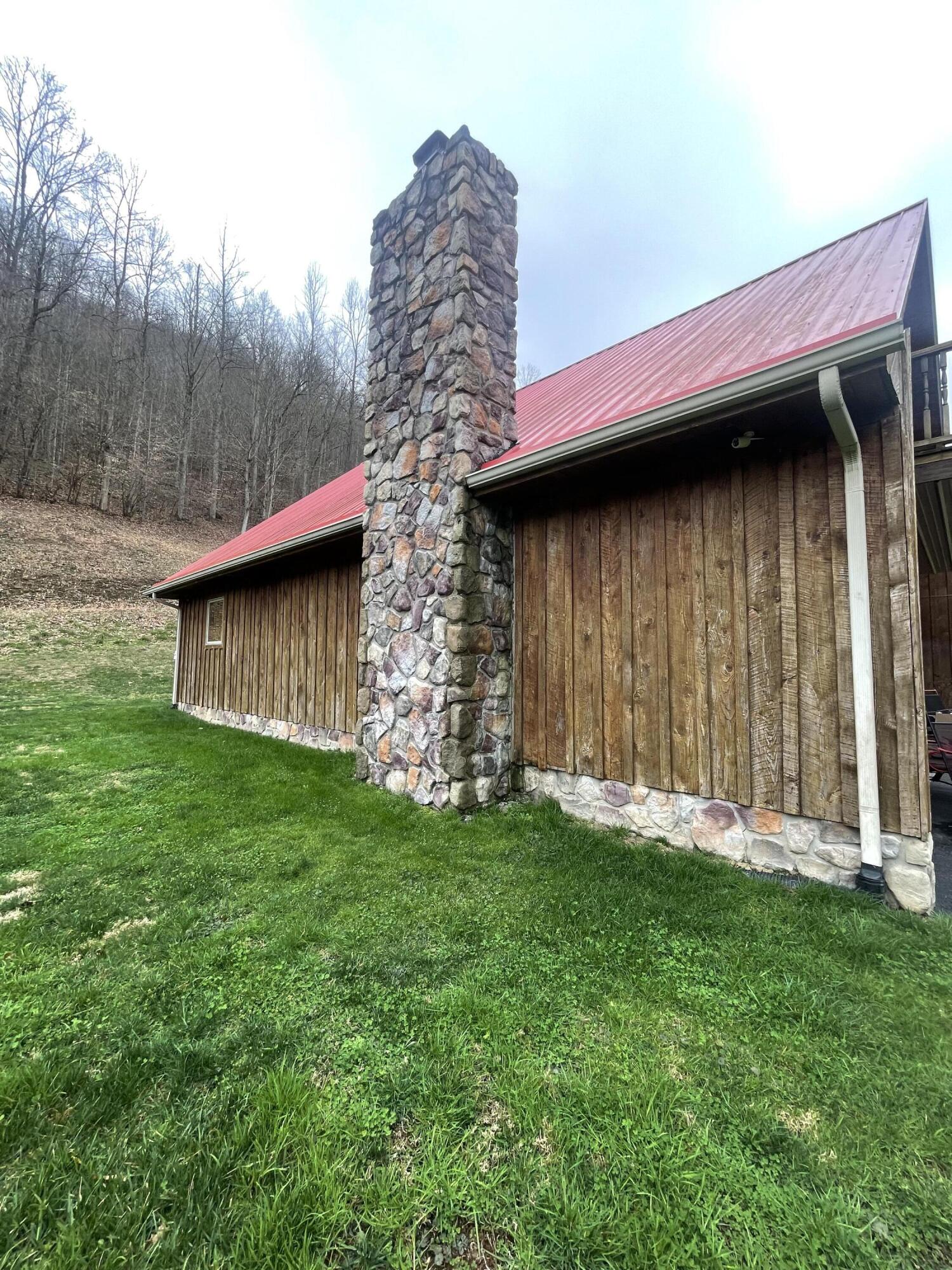 143 Trace Branch Road Walker, KY 40997 - Photo 33 of 40 IMG_3135