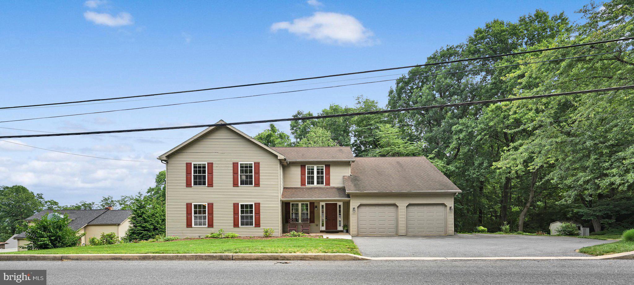 367 Ridge Avenue Ephrata, PA 17522 - Photo 45 of 46 Exterior Front