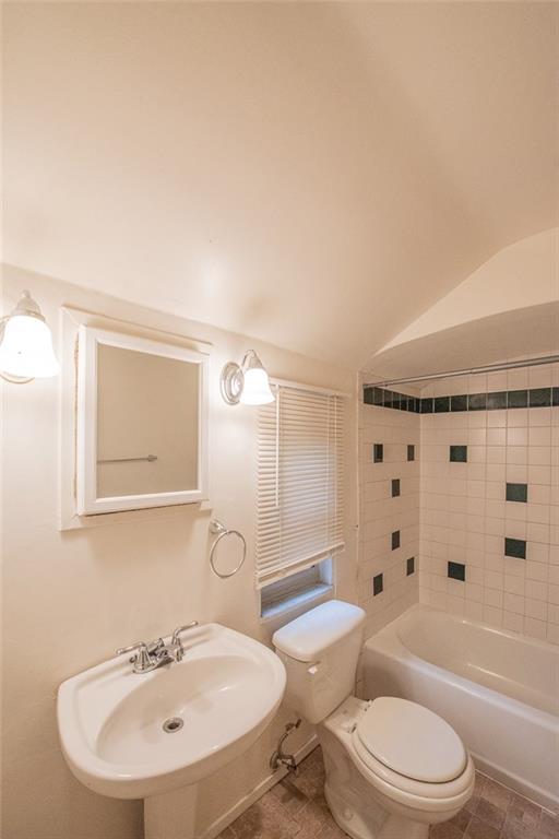 301 Paris Road Penn Hills, PA 15235 - Photo 22 of 25 Gallery Image 22