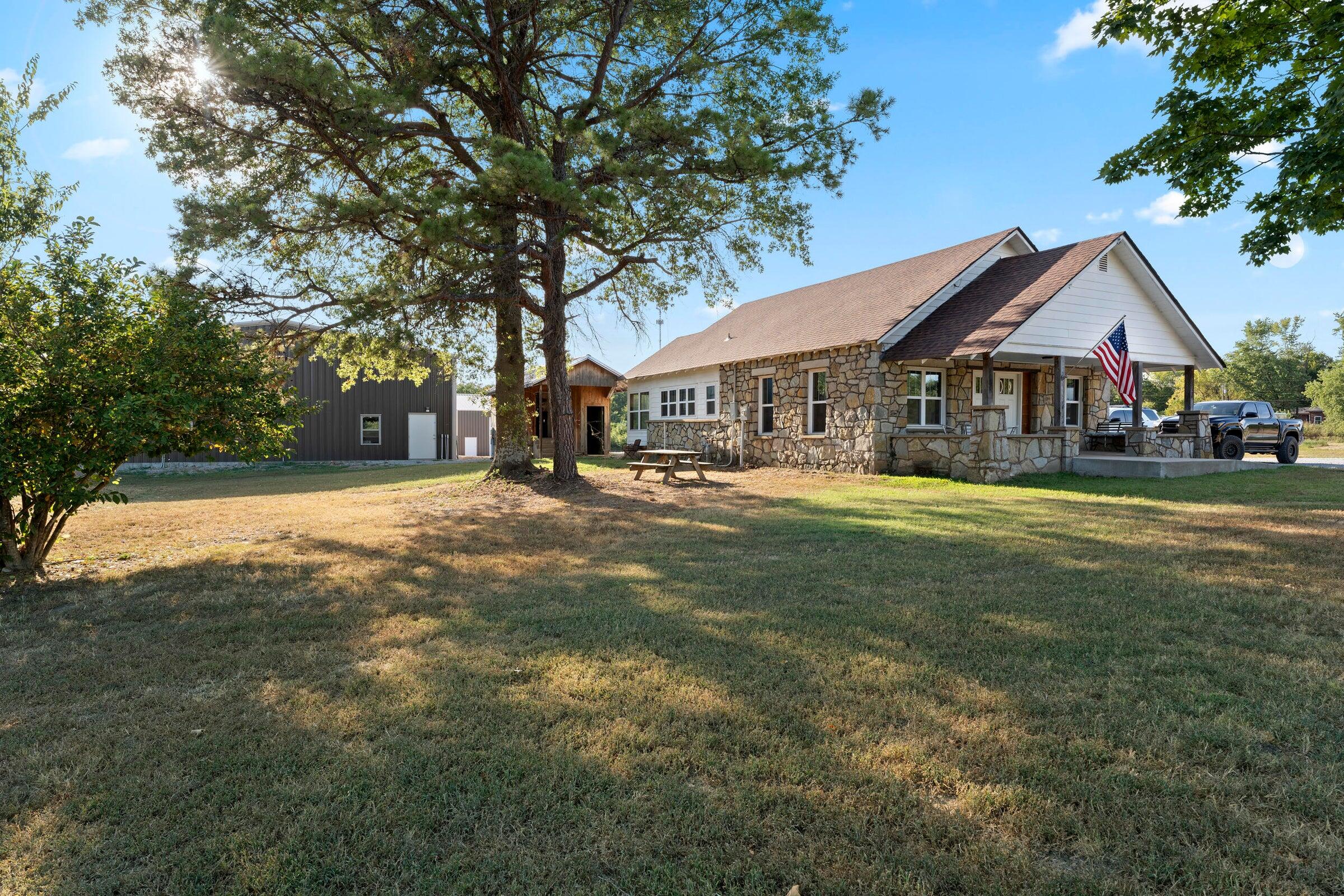 28151 South 620 Road Grove, OK 74344 - Photo 32 of 41 Gallery Image 32
