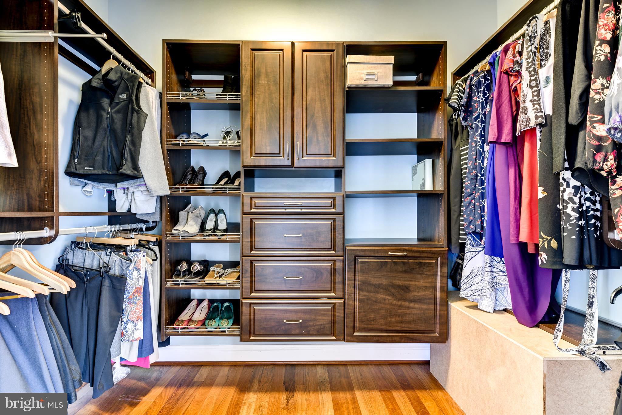 8603 Rayburn Road Bethesda, MD 20817 - Photo 39 of 67 Walk-in closet (first) in Owner's suite