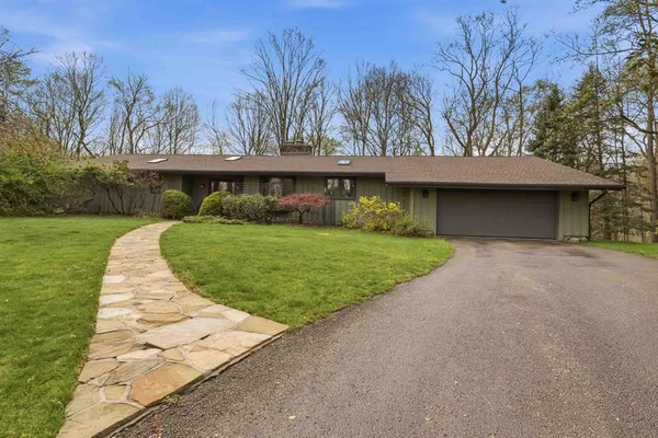 $585,000 | 191 Wicklow Lane, Ligonier, PA 15658