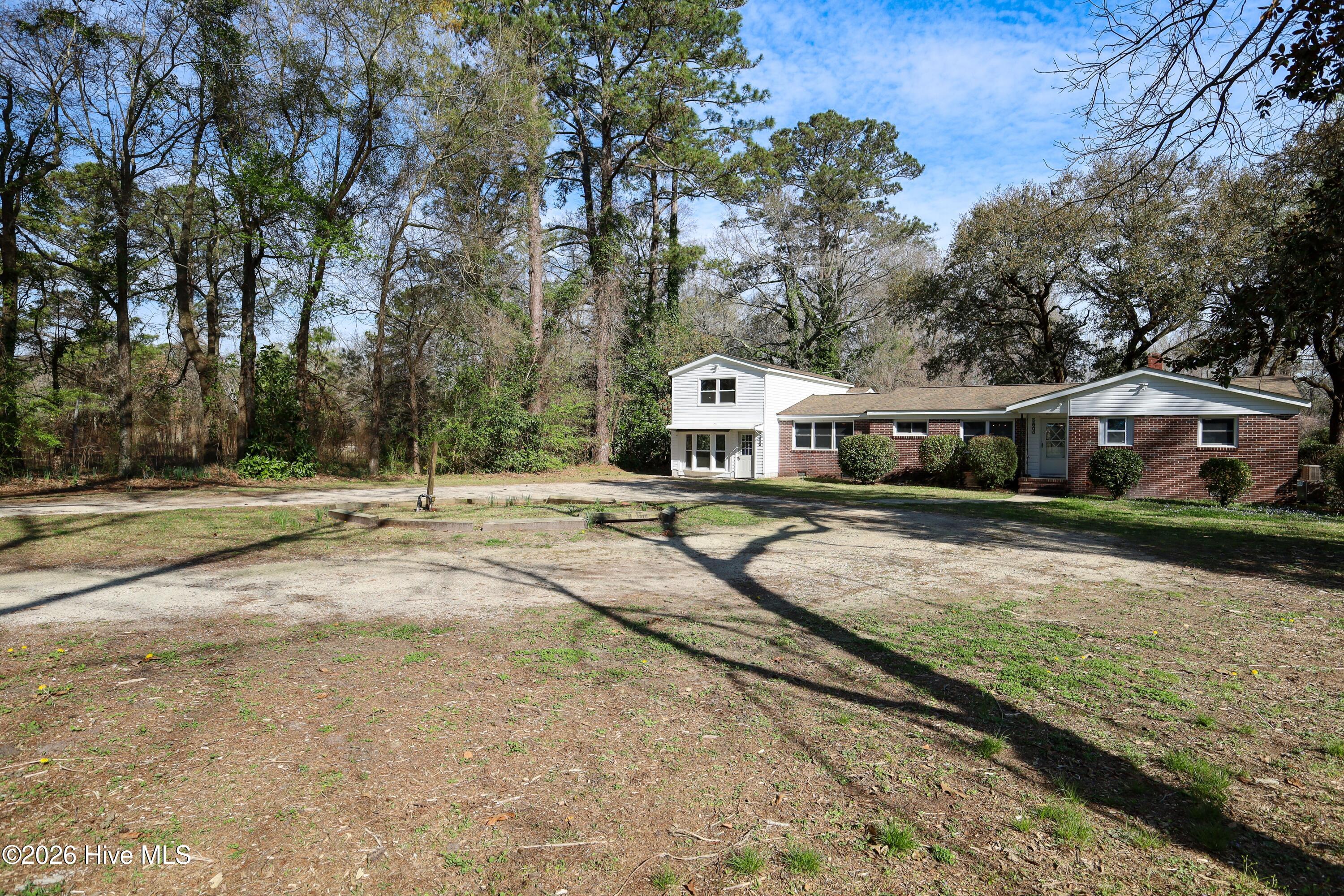 1190 Blue Creek Road, Unit B Jacksonville, NC 28540 - Photo 3 of 31 3