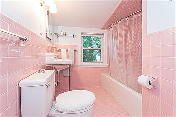 194 Overlook Road Arlington, MA 02474 - Photo 12 of 16