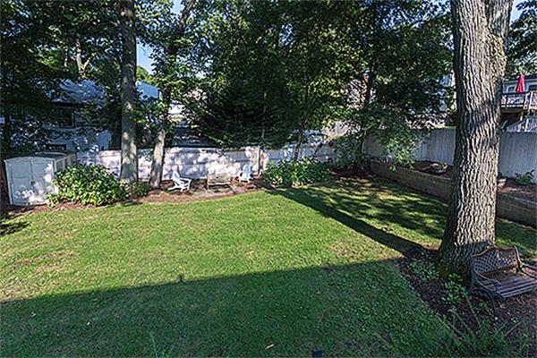 194 Overlook Road Arlington, MA 02474 - Photo 16 of 16