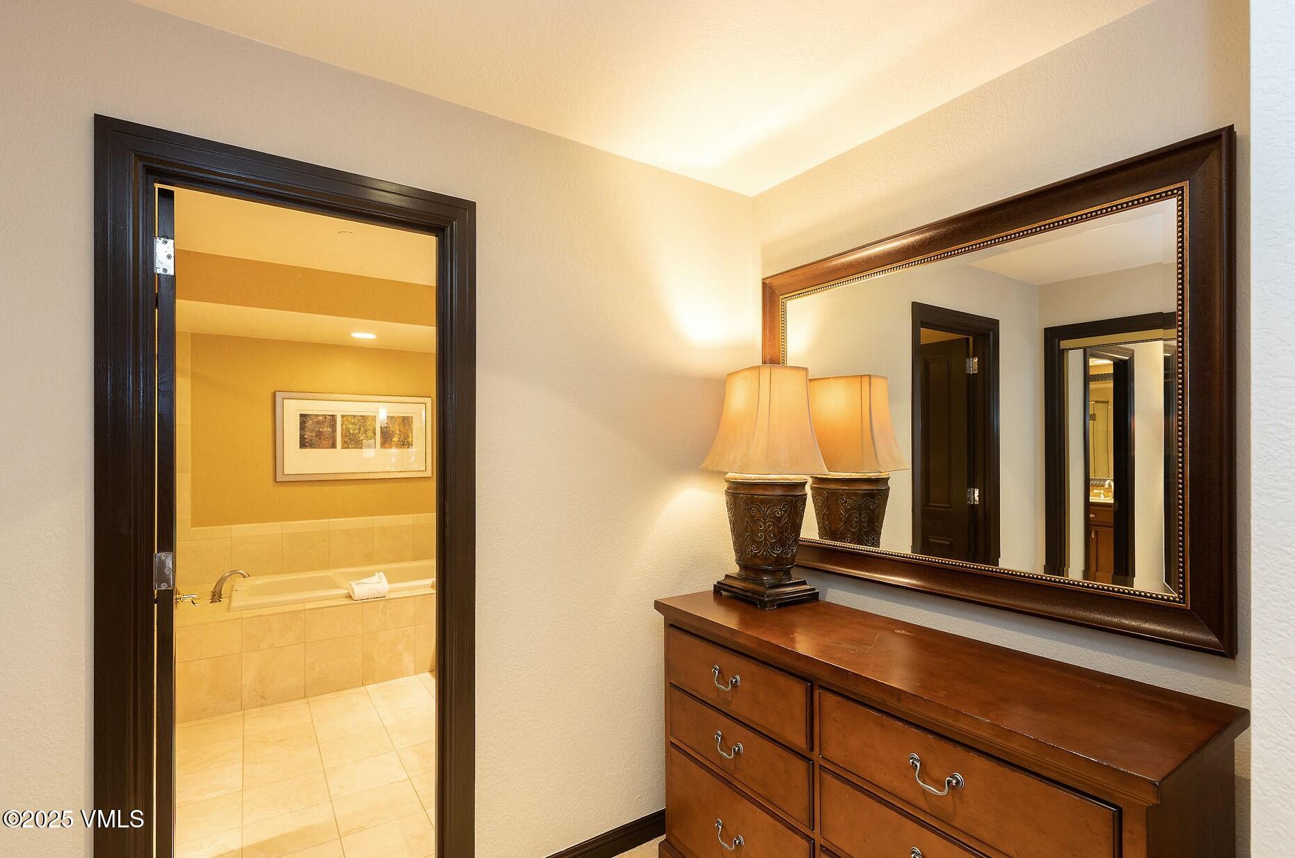 210 Offerson Road, Unit R412 WK 35 Beaver Creek, CO 81620 - Photo 15 of 18 0E7A0289