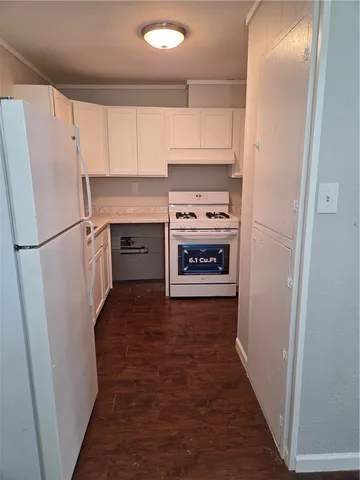 $700 | 309 A Foch Street, Bryan, TX 77801