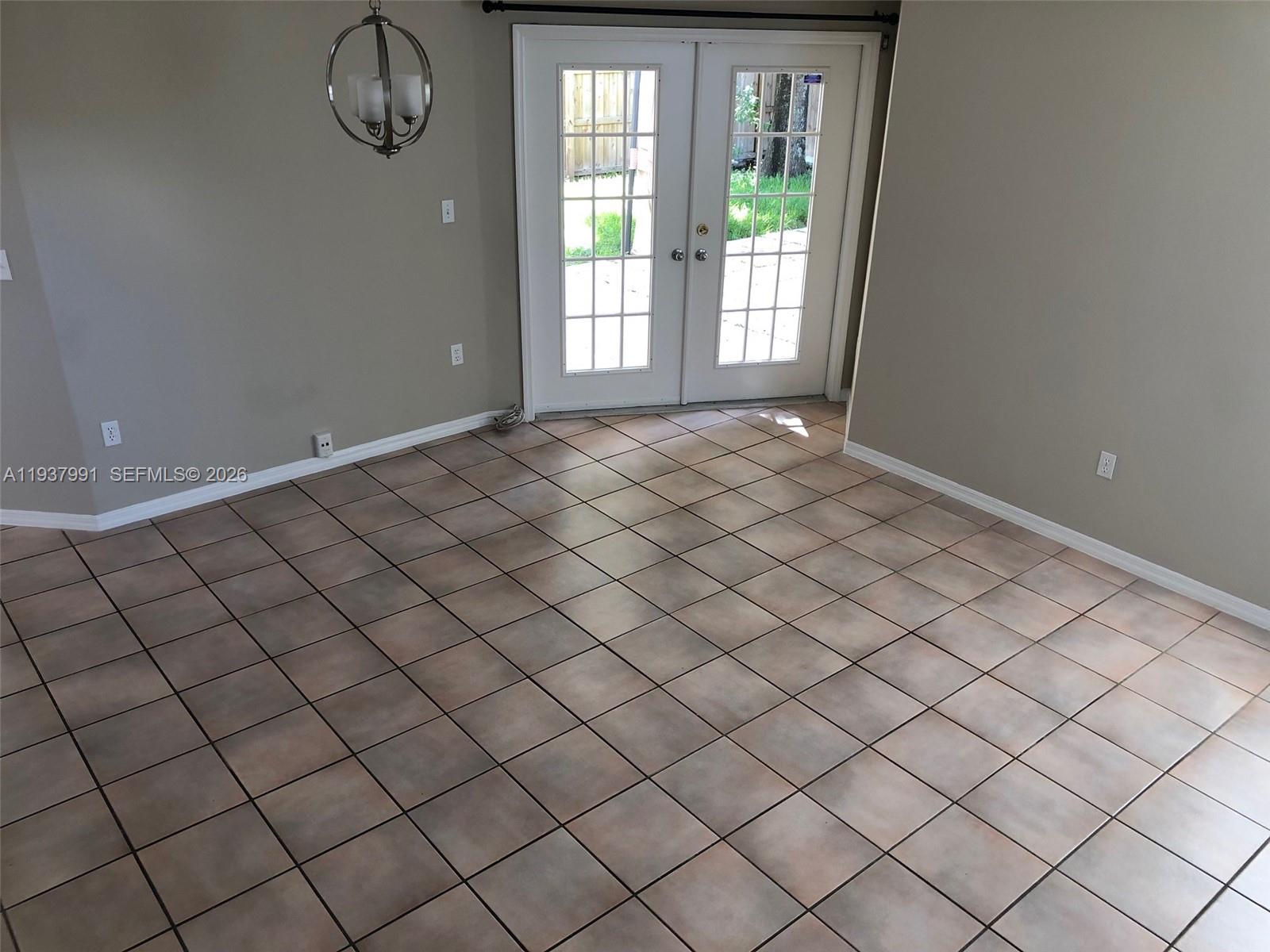 11274 Southwest 64th Lane Miami, FL 33173 - Photo 28 of 34 a view of a room and window