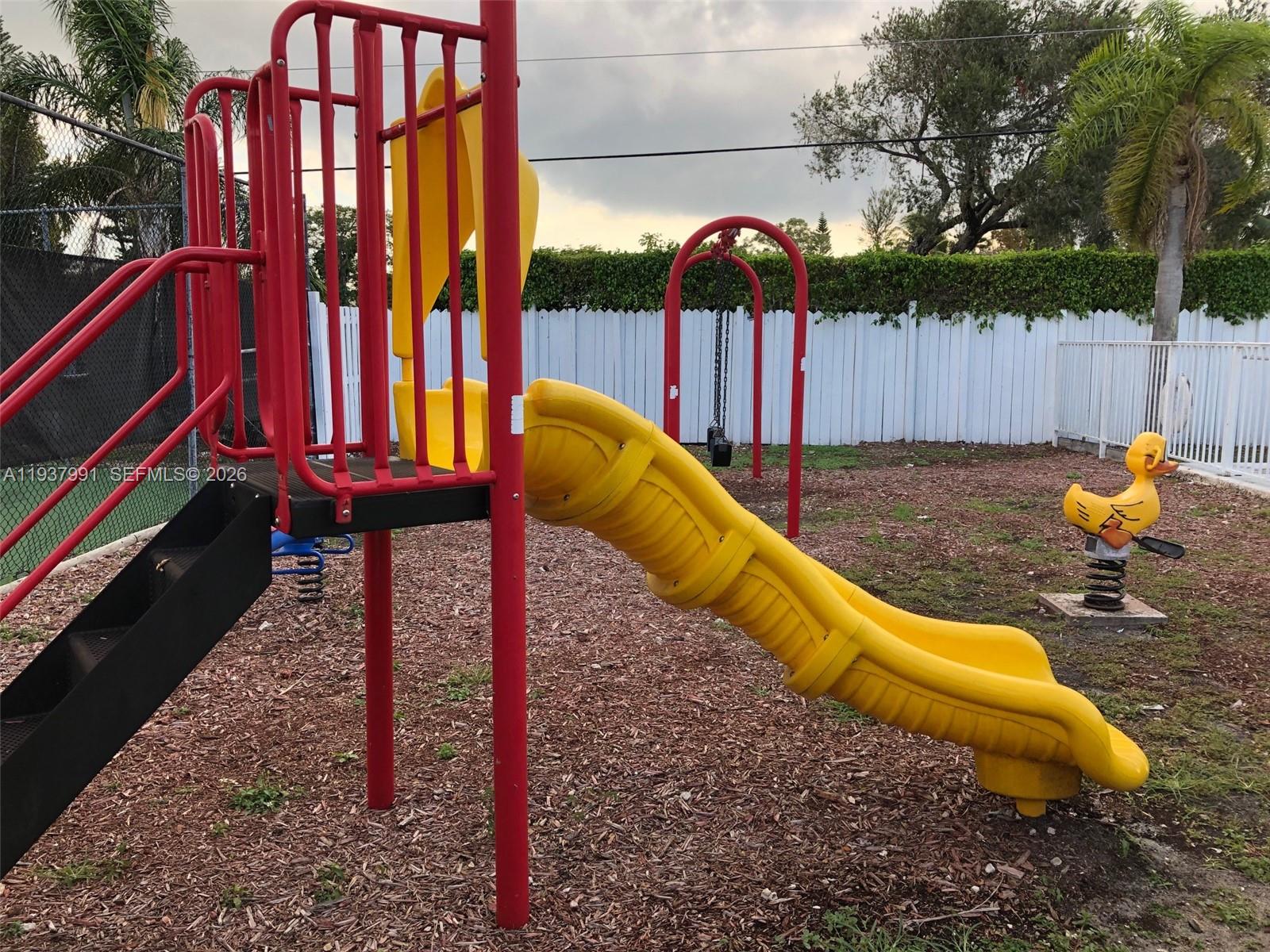 11274 Southwest 64th Lane Miami, FL 33173 - Photo 29 of 34 a view of a backyard