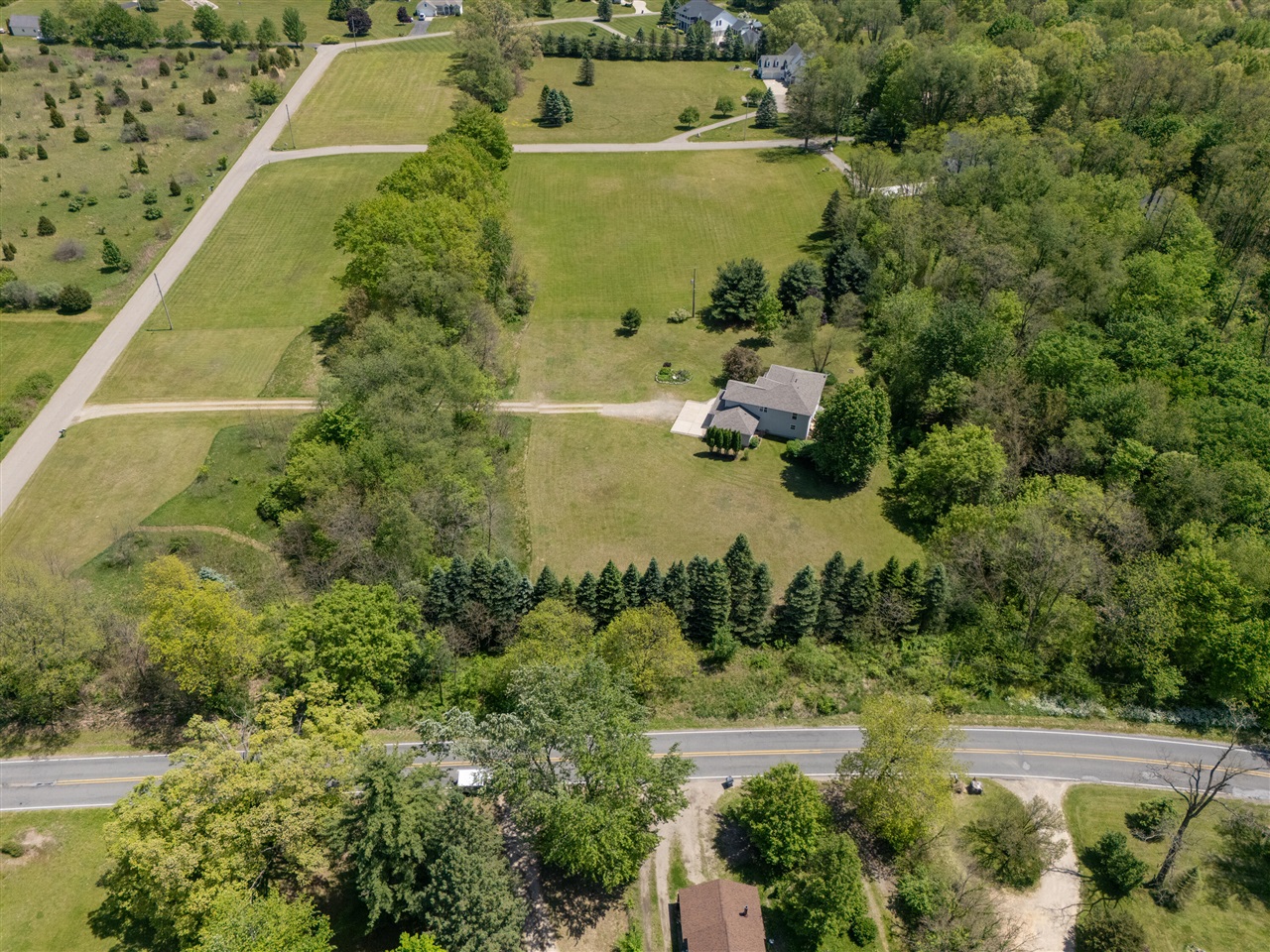 1042 Hunter Ridge Battle Creek, MI 49017 - Photo 39 of 50
