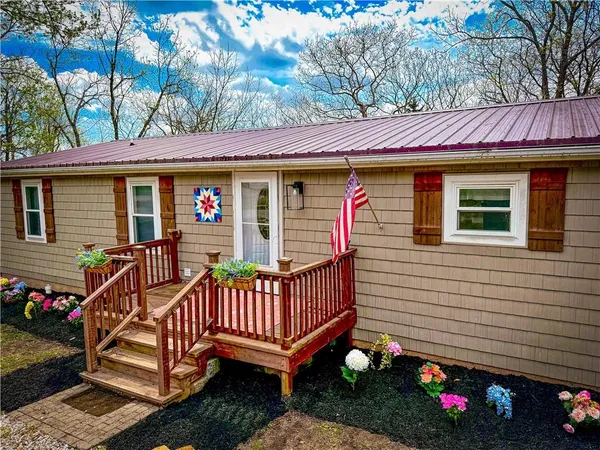 $345,000 | 269 Sugar Lake Drive, Mound City, KS 66056