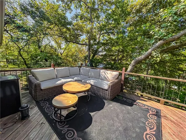 $345,000 | 269 Sugar Lake Drive, Mound City, KS 66056