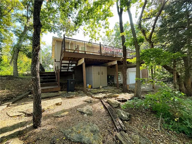 $345,000 | 269 Sugar Lake Drive, Mound City, KS 66056