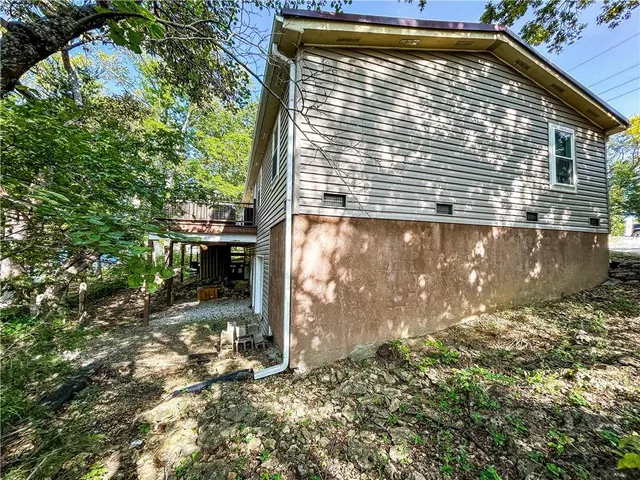 $345,000 | 269 Sugar Lake Drive, Mound City, KS 66056