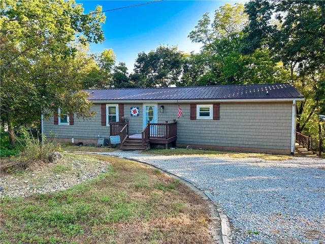 $345,000 | 269 Sugar Lake Drive, Mound City, KS 66056