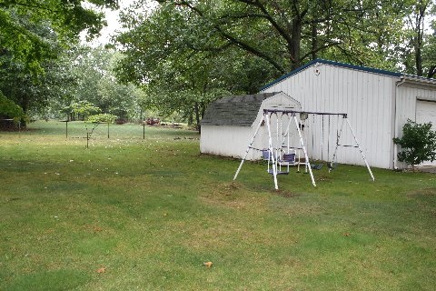 51733 East County Line Road Middlebury, IN 46540 - Photo 3 of 18 Gallery Image 3