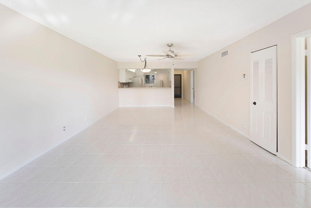 159 Northwest 70th Street, Unit 410 Boca Raton, FL 33487 - Photo 3 of 22 AIP_2167