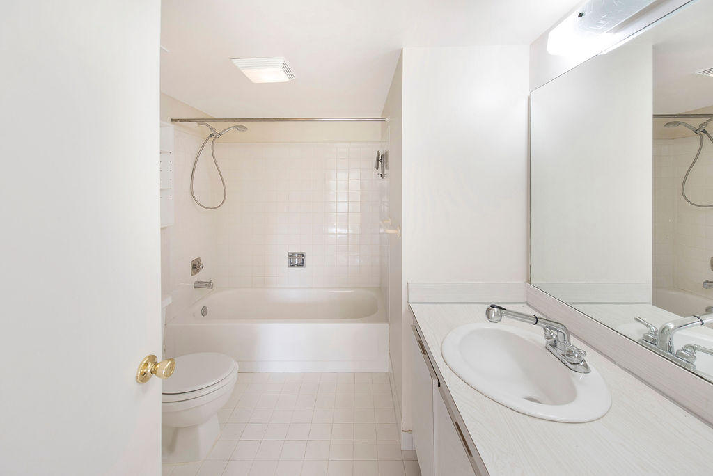 159 Northwest 70th Street, Unit 410 Boca Raton, FL 33487 - Photo 7 of 22 AIP_2153