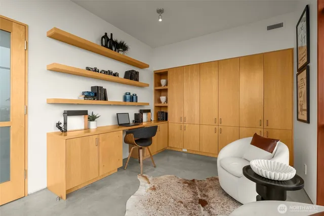 $3,940,000 | 1527 East Howe Street, Seattle, WA 98112