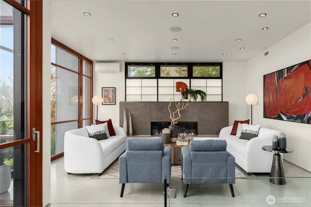 $3,940,000 | 1527 East Howe Street, Seattle, WA 98112