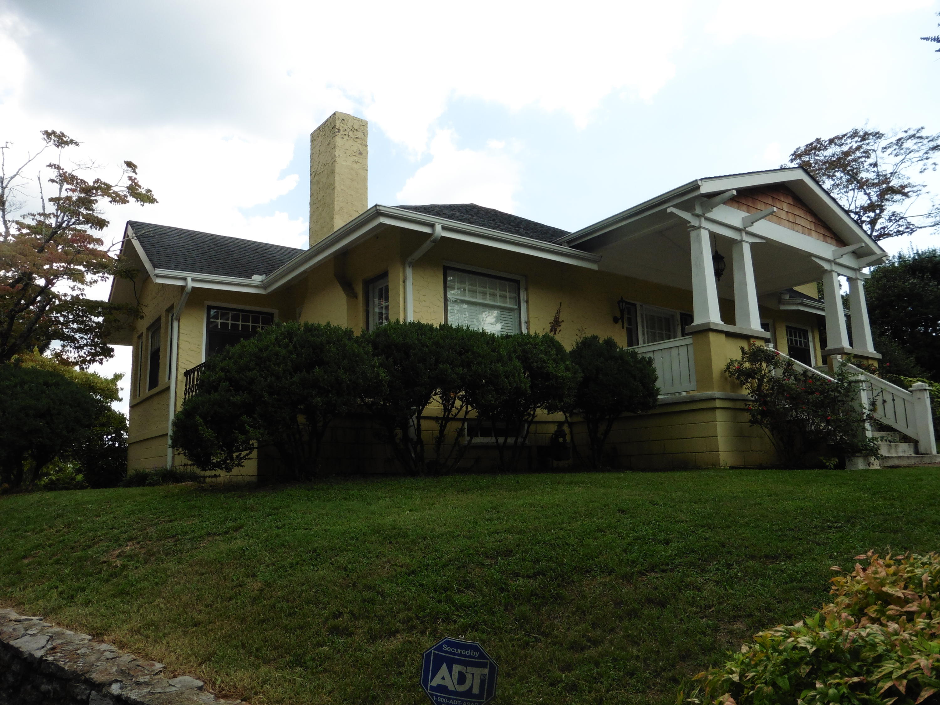 604 South Crest Road Chattanooga, TN 37404 - Photo 3 of 59 P1010980