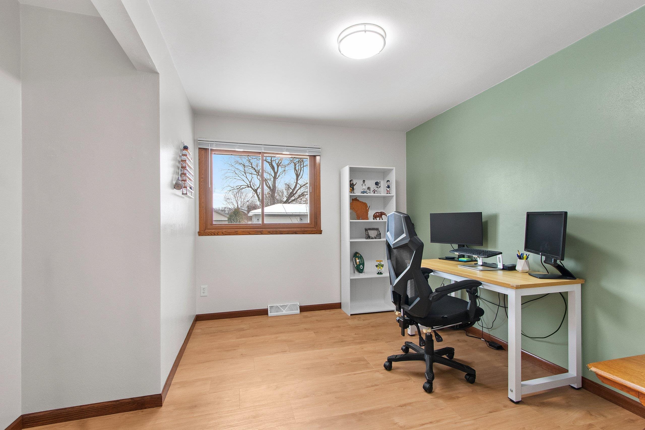 2519 South Eric Drive Appleton, WI 54915 - Photo 23 of 58